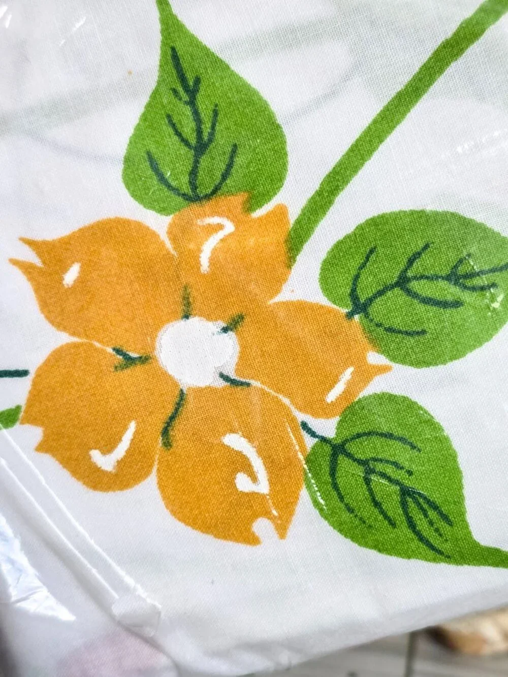 VTG 1970's JCPenney Twin Fitted Sheet | Strawberry Field Print | Percale
